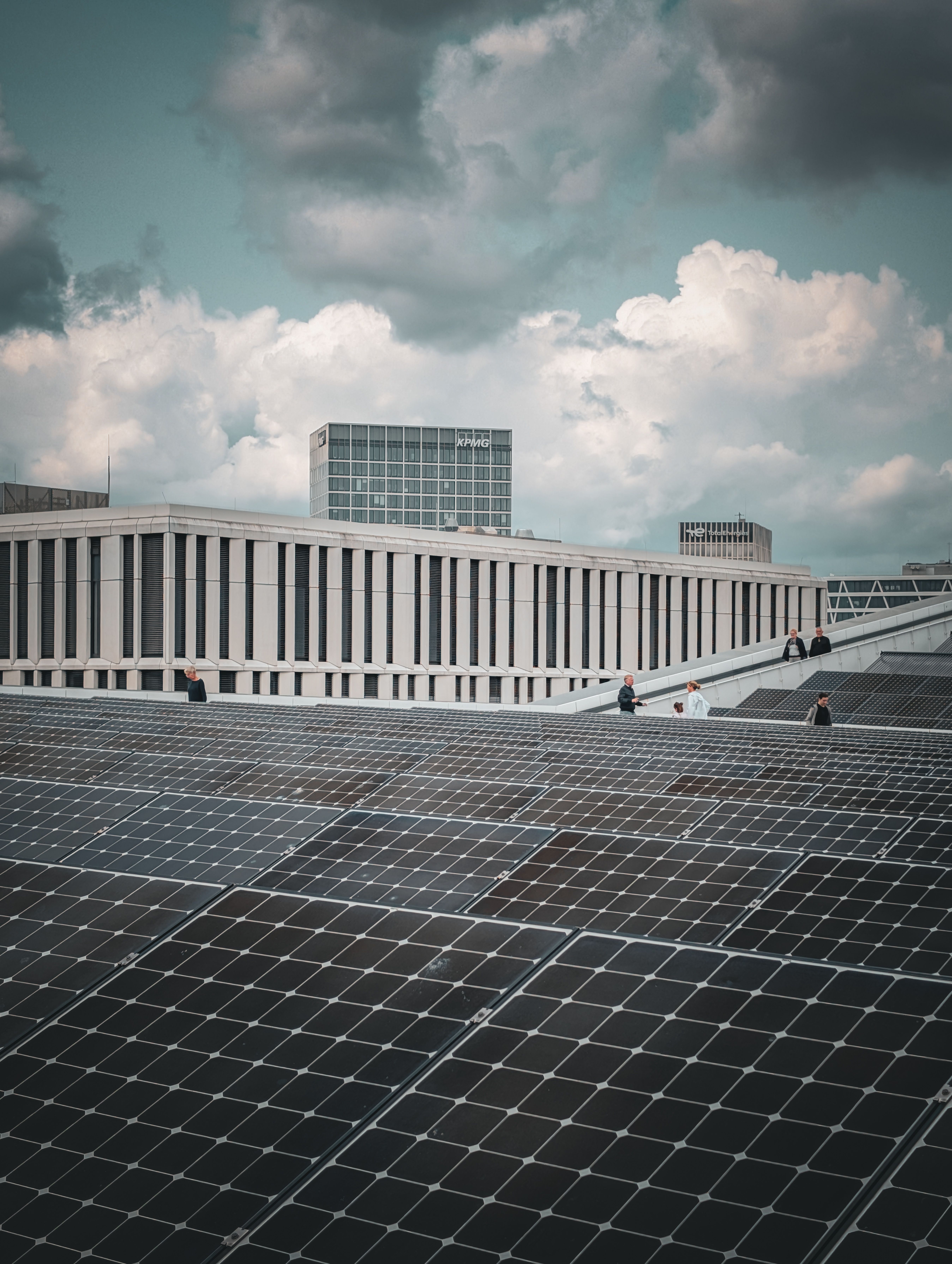 Étude d'une toiture industrielle destinée à une installation photovoltaïque